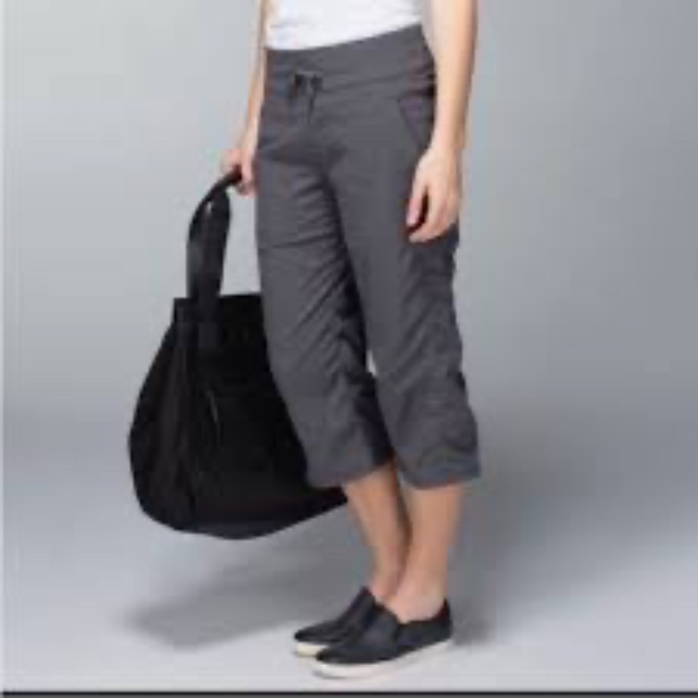 LULULEMON Dance Studio Mid-Rise Capri Crop Pants Active Stretch Gray Size 8